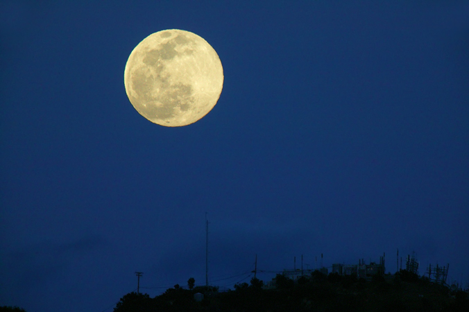 la-luna-desde-la-tierra